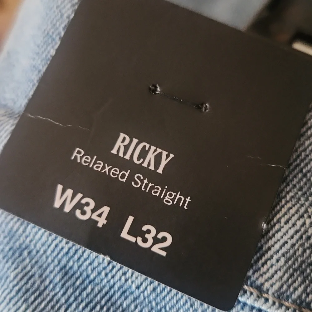 NWT! Tue Religion Ricky Straight Relaxed Blue Jeans